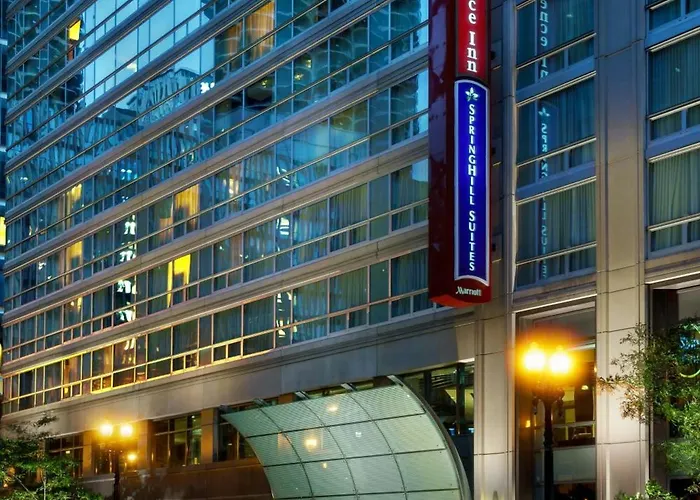 Hotel Springhill Downtown/river North 3*