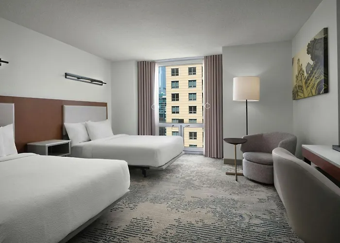 Hotel Springhill Downtown/river North