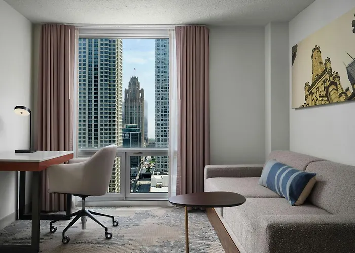 Hotel Springhill Downtown/river North 3*
