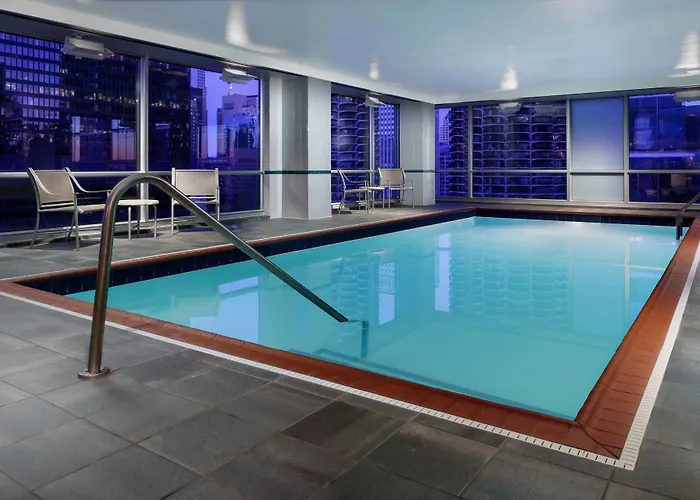 Springhill Downtown/river North 3*
