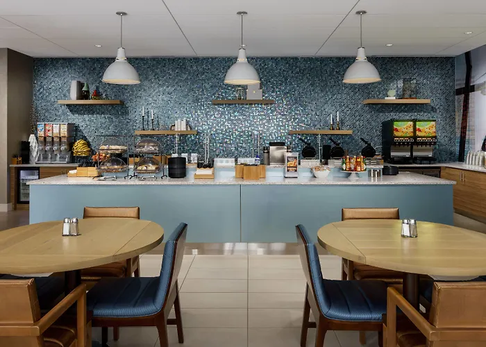 Hotel Springhill Downtown/river North 3*