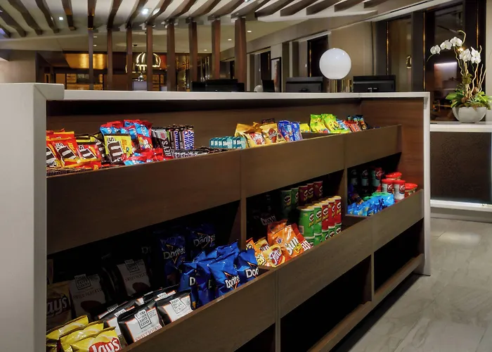 Springhill Downtown/river North 3*