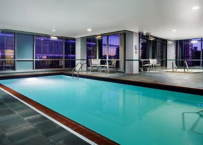 Springhill Downtown/river North 3*