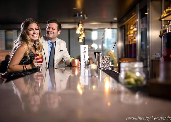 Hotel Springhill Downtown/river North 3*